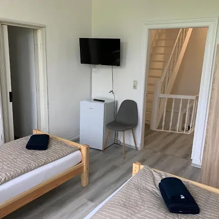 فندق مبيت وإفطار A1 Budget Lounge راتيكاو